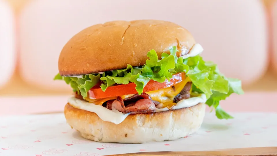 Brekky Bacon – Bacon, cheese, lettuce, tomato + mayo.