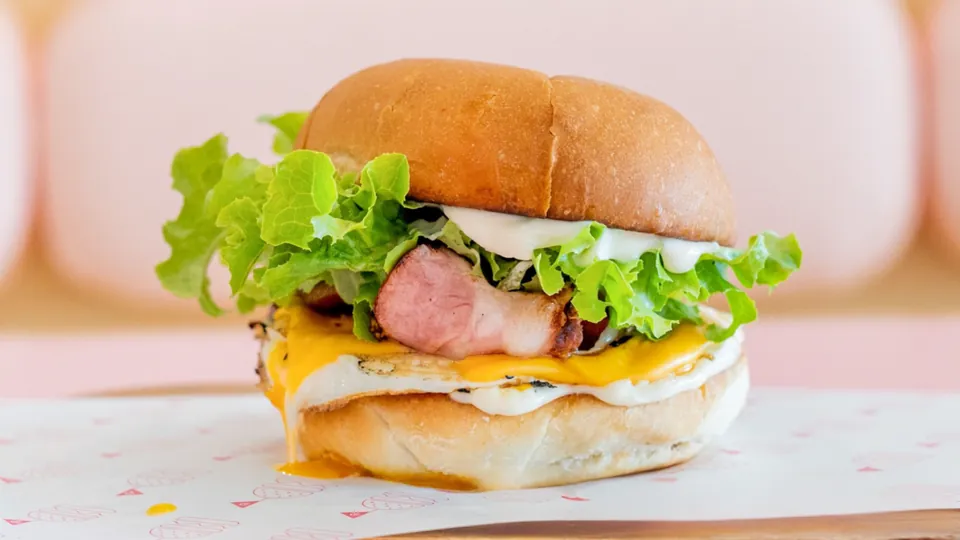Brekky Egg + Bacon – Fried egg, bacon, cheese, lettuce + mayo.